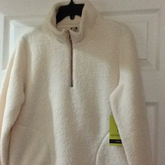 Xersion, women’s sweater, size Medium - Picture 2 of 7